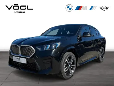 Neu BMW iX2 M Sport 225 kW (306 PS) 2026 Saphirschwarz SUV
