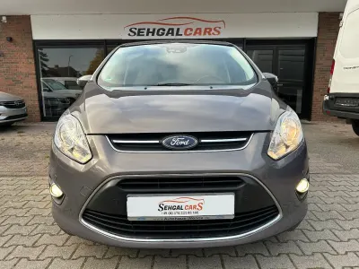 Gebraucht Ford C-MAX Titanium 125 PS (91 kW) 2018 Braun Van / Kleinbus