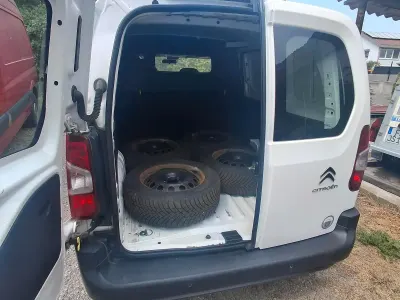 Gebraucht Citroën Berlingo 76 PS (55 kW) 2020 Weiß Van / Kleinbus