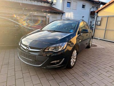 Gebraucht Opel Astra 165 PS (121 kW) 2014 Grün Limousine