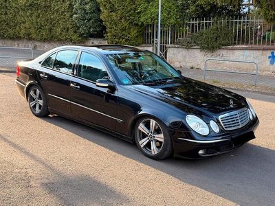 Gebraucht Mercedes E320 224 PS (164 kW) 2006 Schwarz Limousine