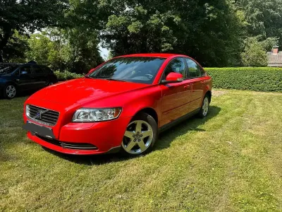 Gebraucht Volvo S40 116 PS (85 kW) 2009 Rot Limousine