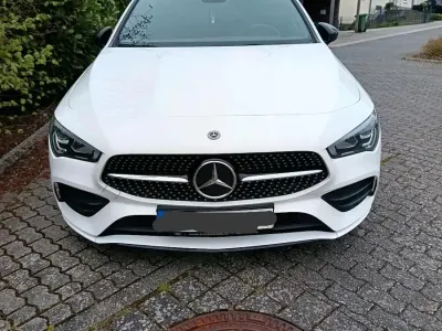 Gebraucht Mercedes CLA200 Shooting Brake AMG line 150 PS (110 kW) 2020 Weiß Kombi