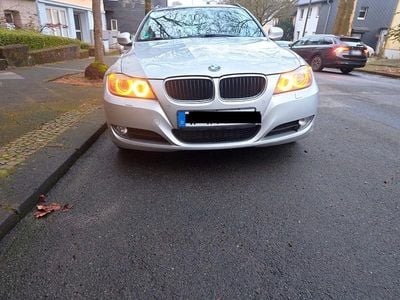 Usata BMW 320 Exclusive 184 CV (135 kW) 2010 Argento Station wagon