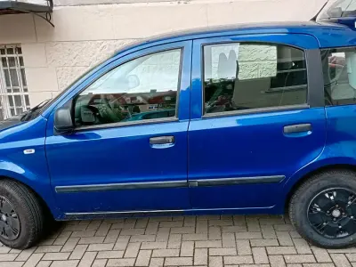 Gebraucht Fiat Panda 54 PS (39 kW) 2010 Blau Kleinwagen