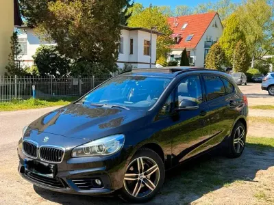 Gebraucht BMW 220 Sport Line 190 PS (139 kW) 2015 Schwarz Kombi