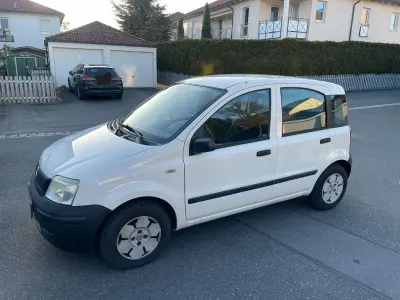 Używany Fiat Panda Active 60 KM (44 kW) 2009 Biały Hatchback