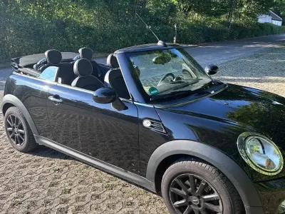 Gebraucht Mini ONE 98 PS (72 kW) 2014 Schwarz Kleinwagen