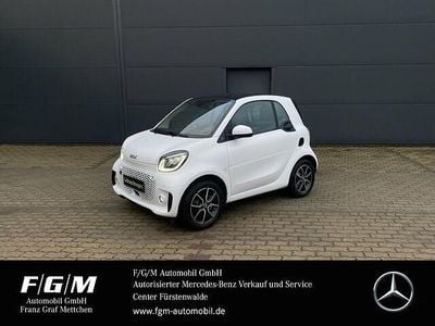 Moon white (matt) Gebraucht 2023 Smart ForTwo Electric Drive Passion Coupé | 15.770 € (Fairer Preis)
