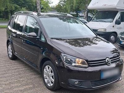 Gebraucht VW Touran Life 105 PS (77 kW) 2013 Violet Van / Kleinbus