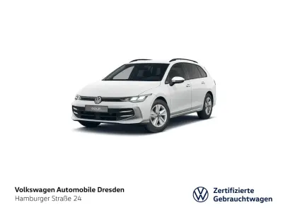 Gebraucht VW Golf VIII Life 150 PS (110 kW) 2025 Pure white Kombi