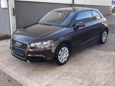 Gebraucht Audi A1 Attraction 86 PS (63 kW) 2010 Braun Kleinwagen