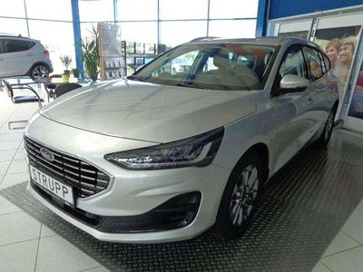 Neu Ford Focus Titanium 125 PS (91 kW) 2025 Polar silber Kombi