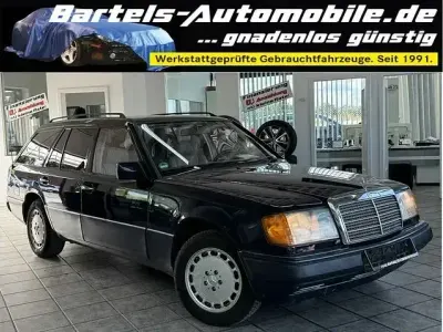 Usata Mercedes E230 132 CV (97 kW) 1989 Blu Station wagon