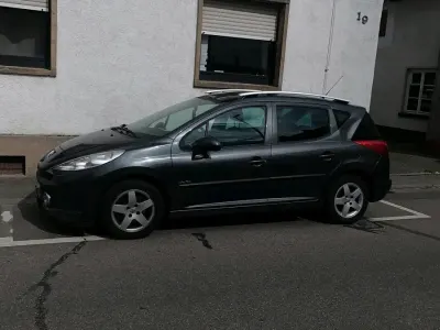 Gebraucht Peugeot 207 95 PS (69 kW) 2008 Grau Kombi