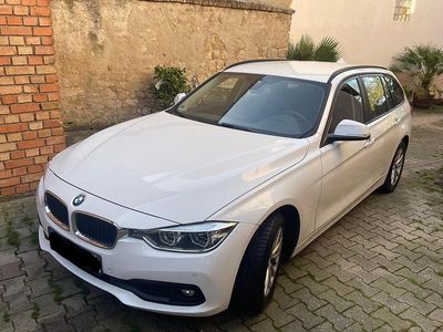 Gebraucht BMW 318 150 PS (110 kW) 2018 Weiß Kombi
