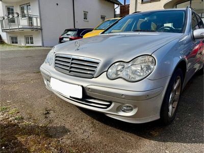 Mercedes C200