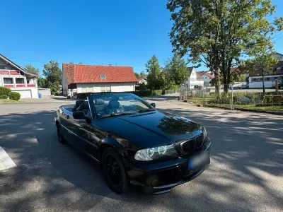 Gebraucht BMW 320 Cabriolet Basis 170 PS (125 kW) 2001 Schwarz Cabrio