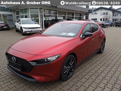 Neu Mazda 3 Homura-Line 140 PS (102 kW) 2025 Soul red crystal m Limousine