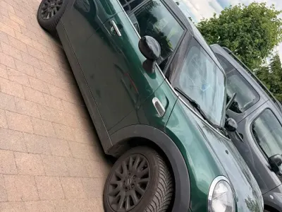 Gebraucht Mini Cooper 136 PS (100 kW) 2015 Grün Kleinwagen