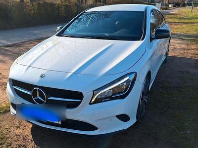 Mercedes CLA200