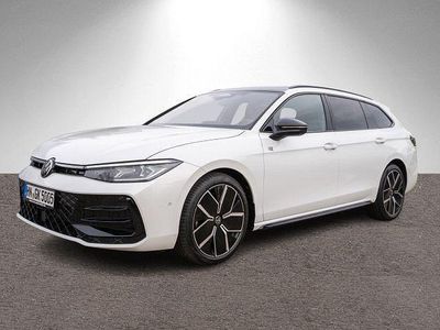 Second-hand VW Passat R-line 193 CP (141 kW) 2025 Alb Berlinǎ