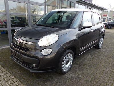 Grau Gebraucht 2016 Fiat 500L Pop Star Van / Kleinbus | 8.390 € (Fairer Preis)