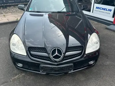 Gebraucht Mercedes SLK280 230 PS (169 kW) 2009 Schwarz Cabrio
