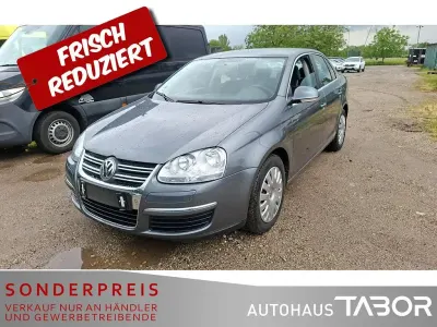 Gebraucht VW Jetta Comfortline 122 PS (89 kW) 2009 Platinum grey Limousine