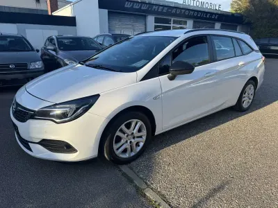 Gebraucht Opel Astra Edition 105 PS (77 kW) 2021 Limousine