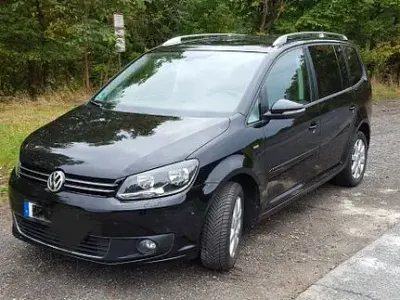 Gebraucht VW Touran Life 105 PS (77 kW) 2014 Schwarz Van / Kleinbus