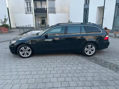 Gebraucht BMW 523 177 PS (130 kW) 2007 Schwarz Kombi