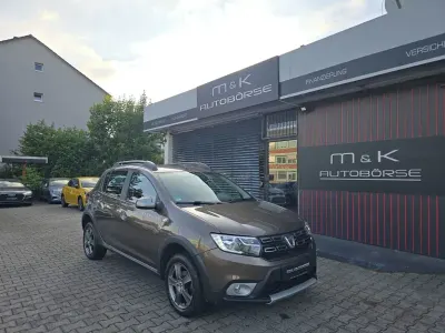 Gebraucht Dacia Sandero Celebration 90 PS (66 kW) 2017 Braun Limousine