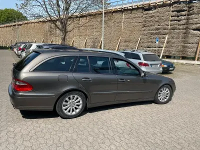 Gebraucht Mercedes E280 Elegance 190 PS (139 kW) 2008 Braun Limousine