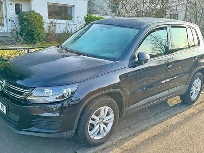 Schwarz Gebraucht 2016 VW Tiguan SUV | 12.499 € (Superpreis)