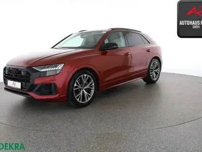 Gebraucht Audi Q8 S-Line 381 PS (280 kW) 2022 Rot (metallic) SUV