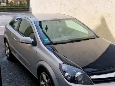 Gebraucht Opel Astra GTC 200 PS (147 kW) 2006 Silber Coupé