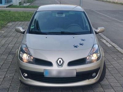 Usata Renault Clio III 88 CV (64 kW) 2006 Oro Berlina
