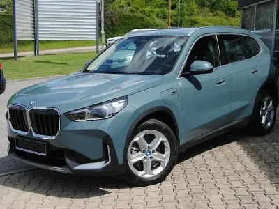 Gebraucht BMW X1 Sport Line 326 PS (239 kW) 2023 Grün SUV