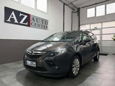 Grau Gebraucht 2016 Opel Zafira Tourer drive Van / Kleinbus | 7.950 € (Etwas zu teuer)
