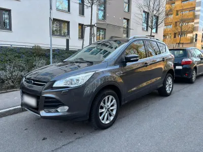 Gebraucht Ford Kuga Titanium 182 PS (133 kW) 2016 Grau SUV