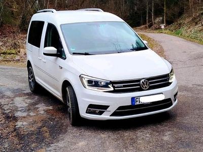 Gebraucht VW Caddy Highline 150 PS (110 kW) 2016 Weiß Van / Kleinbus