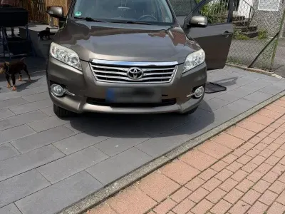 Gebraucht Toyota RAV4 150 PS (110 kW) 2012 Braun SUV
