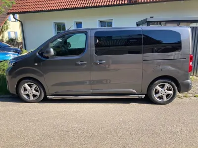 Gebraucht Toyota Proace Team 177 PS (130 kW) 2020 Grau Van / Kleinbus