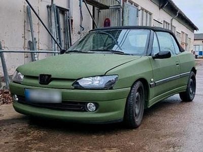 Gebraucht Peugeot 306 Cabriolet 89 PS (65 kW) 1998 Grün Cabrio