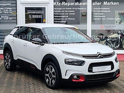 Weiß Gebraucht 2018 Citroën C4 Shine Limousine | 11.752 € (Etwas zu teuer)