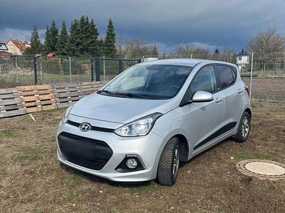 Usata Hyundai i10 87 CV (63 kW) 2016 Argento Utilitaria