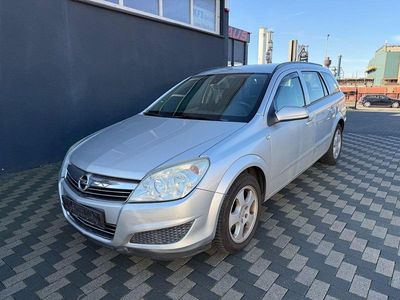 Gebraucht Opel Astra Edition 101 PS (74 kW) 2007 Starsilber iii m2 Kombi