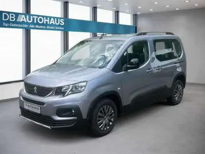 Gebraucht Peugeot Rifter Allure 110 PS (80 kW) 2023 Silber Van / Kleinbus