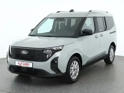 Neu Ford Tourneo Courier Titanium 125 PS (91 kW) 2026 Grau Van / Kleinbus
